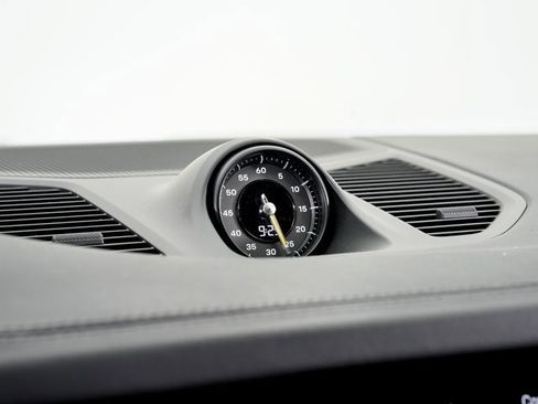 Used 2024 Porsche Cayenne Turbo GT image 17