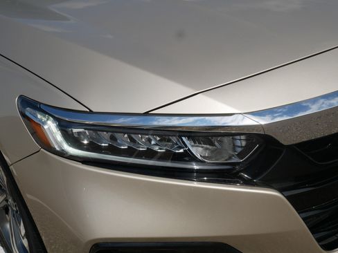 Used 2019 Honda Accord EX-L image 16