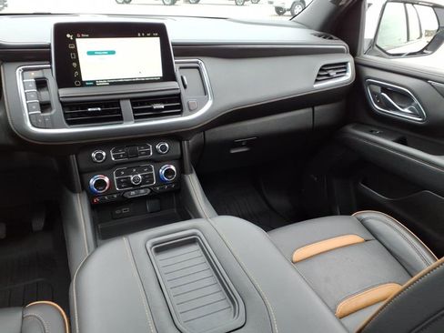 Used 2024 GMC Yukon AT4 image 9