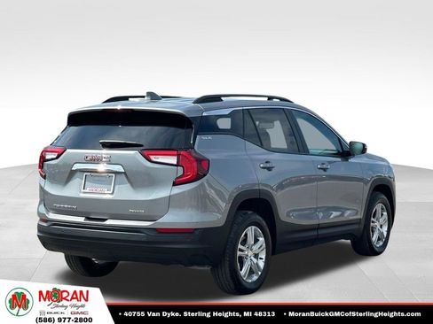 Certified 2024 GMC Terrain SLE w/ Driver Convenience Package AWD/4WD image 4