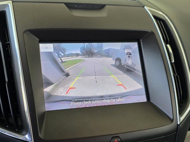 Used 2020 Ford Edge Titanium FWD image 15