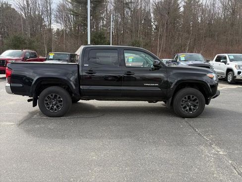 Certified 2023 Toyota Tacoma SR5 image 6