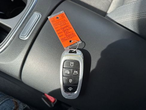 Used 2023 Hyundai Santa Fe SEL image 45