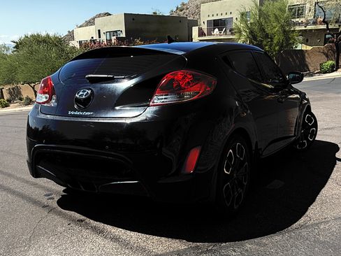 Used 2016 Hyundai Veloster w/ Option Group 02 image 5