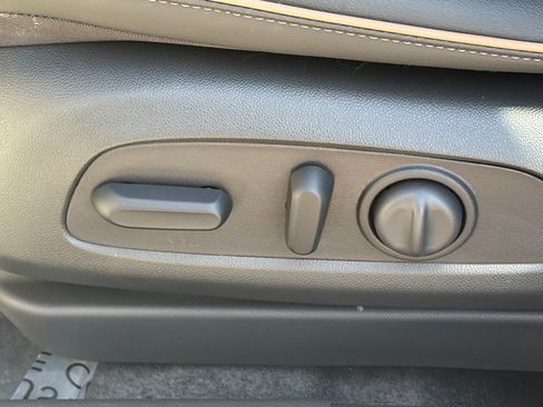 Used 2025 Buick Envista Sport Touring FWD image 20