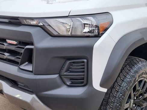 Used 2024 Chevrolet Colorado Trail Boss image 16