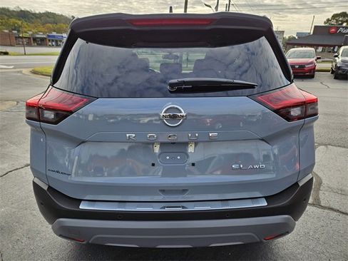 Used 2021 Nissan Rogue SL w/ Premium Package image 6