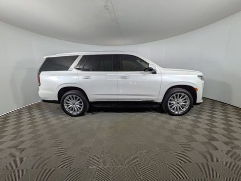 Used 2021 Cadillac Escalade Premium Luxury AWD/4WD image 33