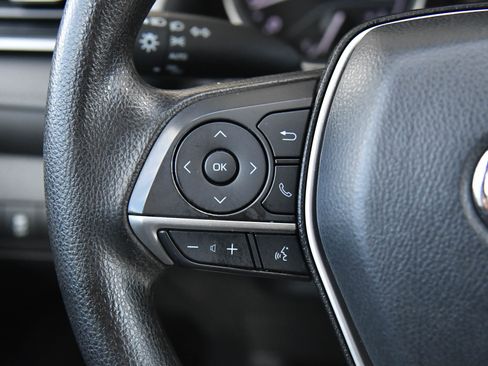 Used 2024 Toyota Camry LE image 28