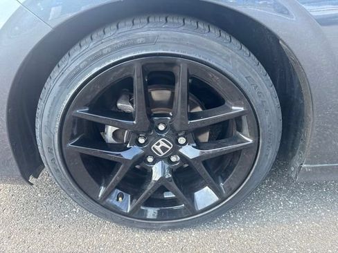 Used 2023 Honda Civic Sport image 11