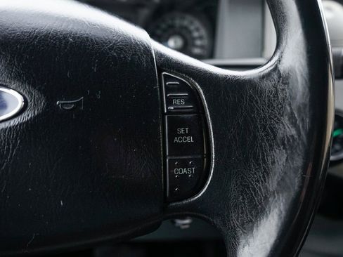 Used 2015 Ford F650 2WD Crew Cab Super Duty image 37