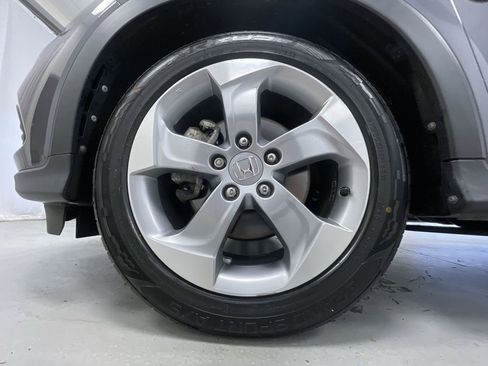 Used 2021 Honda HR-V LX image 8