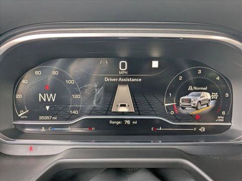 Used 2023 GMC Yukon XL AT4 w/ AT4 Premium Plus Package image 11