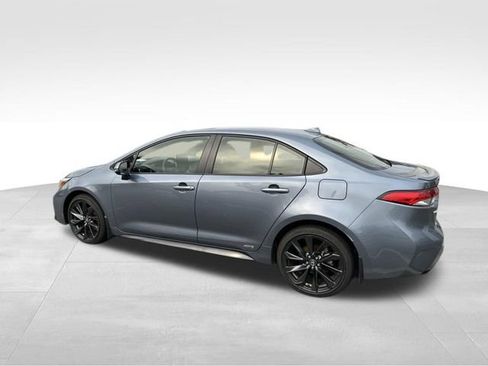 Certified 2026 Toyota Corolla SE AWD/4WD image 2