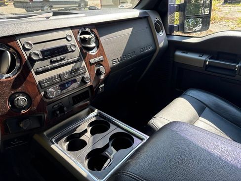 Used 2012 Ford F250 Lariat w/ Chrome Pkg AWD/4WD image 20