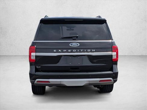 Used 2022 Ford Expedition XLT RWD image 6