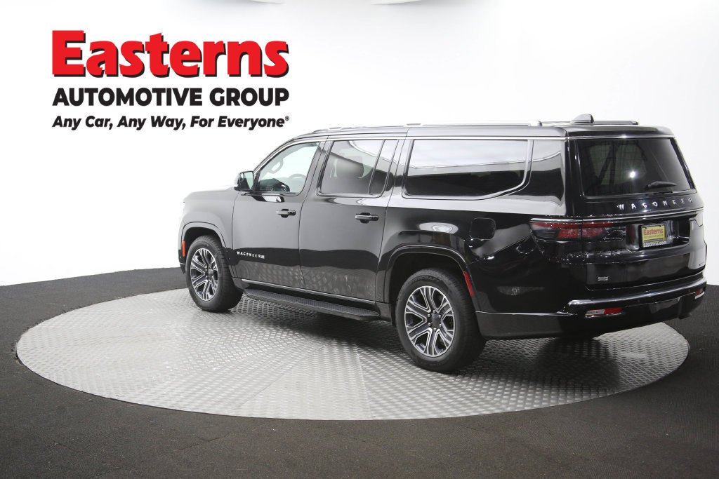 Used 2024 Jeep Wagoneer L Series II RWD image 73