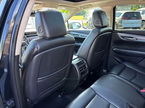 Used 2018 Cadillac XT5 Luxury AWD/4WD image 9