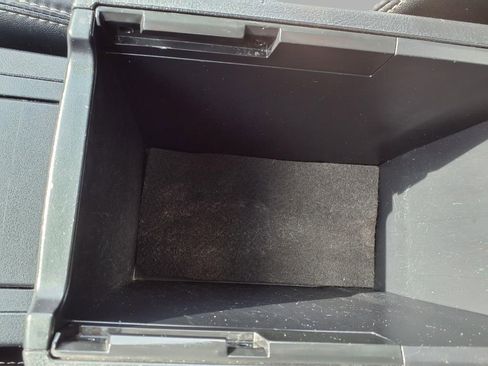 Used 2012 Toyota Camry L image 16