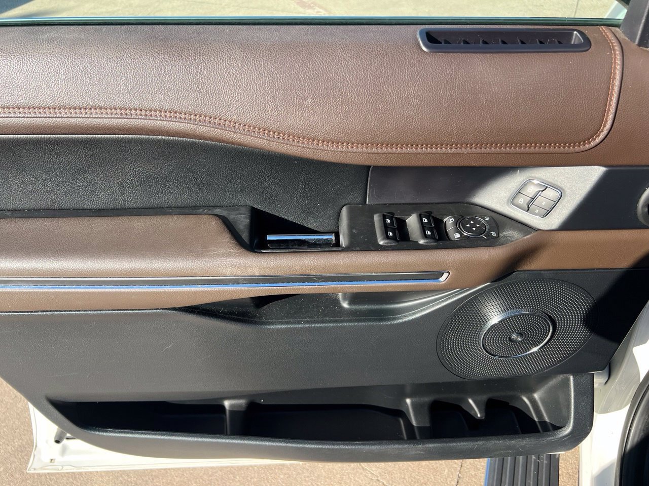 Used 2020 Ford Expedition Max King Ranch RWD image 11