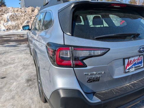 Certified 2025 Subaru Outback image 17