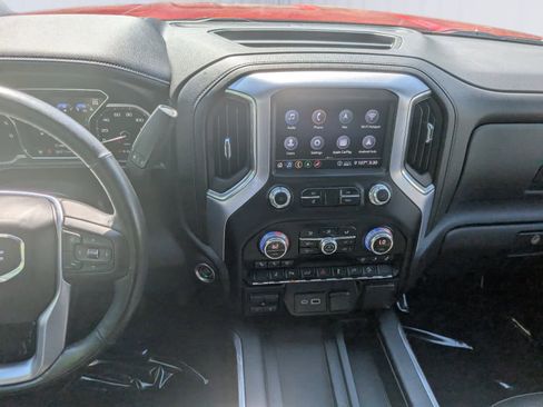 Used 2020 GMC Sierra 2500 SLT w/ Technology Package AWD/4WD image 17