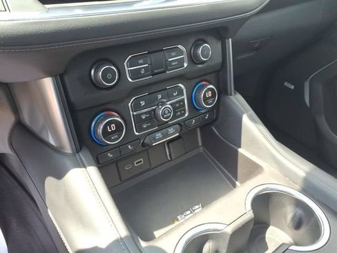 Used 2021 Chevrolet Tahoe Z71 AWD/4WD image 19
