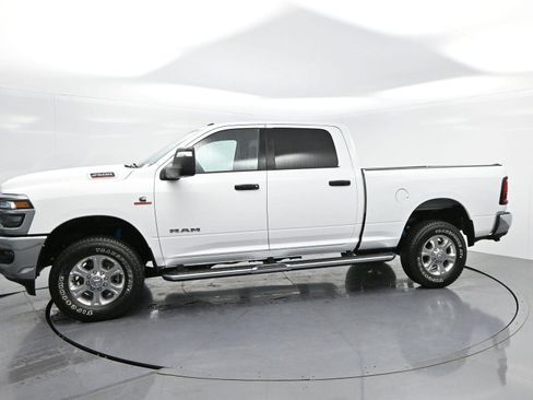 Used 2025 RAM 2500 Big Horn AWD/4WD image 4