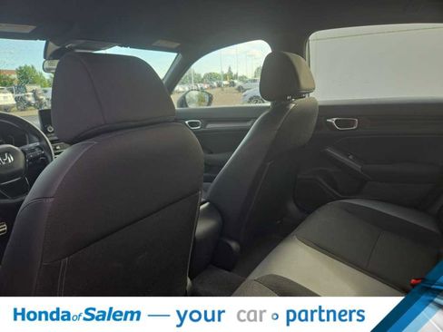 Used 2024 Honda Civic Sport image 13