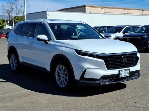 Used 2023 Honda CR-V EX image 3