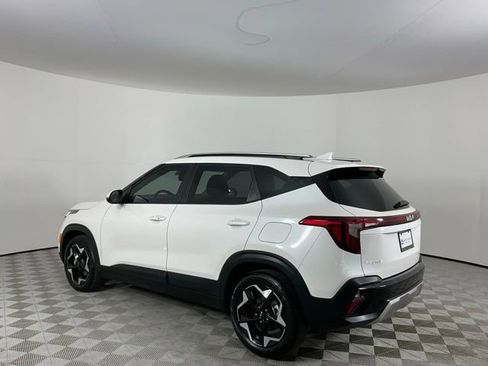 Used 2025 Kia Seltos S image 7