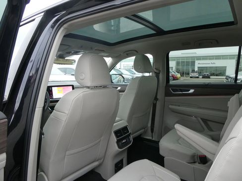 New 2026 Volkswagen Atlas SEL Premium R-Line AWD/4WD image 39