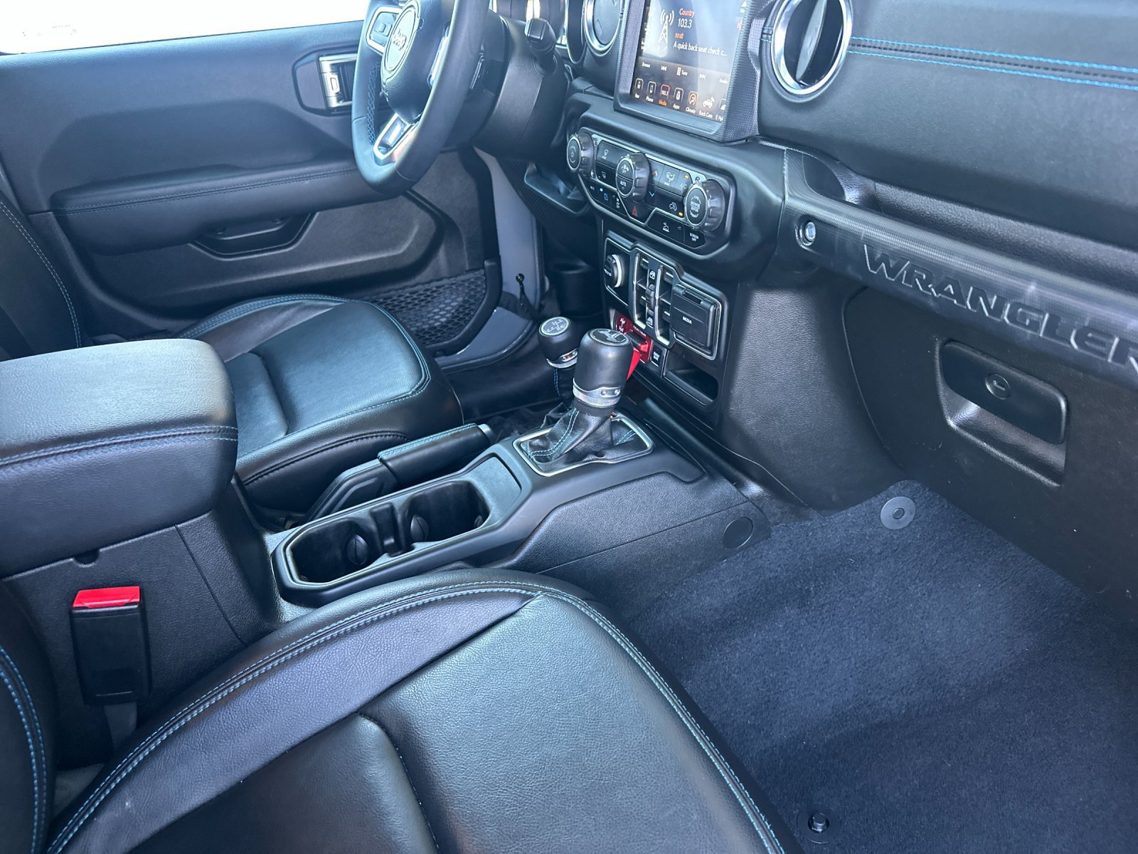 Used 2023 Jeep Wrangler Unlimited Rubicon 4xe AWD/4WD image 18