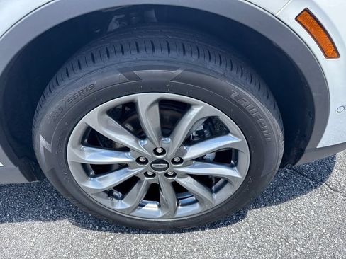 Used 2022 Lincoln Corsair AWD w/ Premium Package image 12