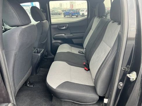 Used 2020 Toyota Tacoma TRD Off-Road image 22