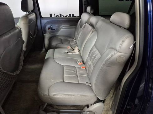 Used 1999 Chevrolet Suburban 2WD w/ Preferred Equipment Group 3 image 19