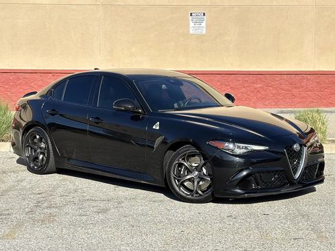Used 2017 Alfa Romeo Giulia Quadrifoglio image 1