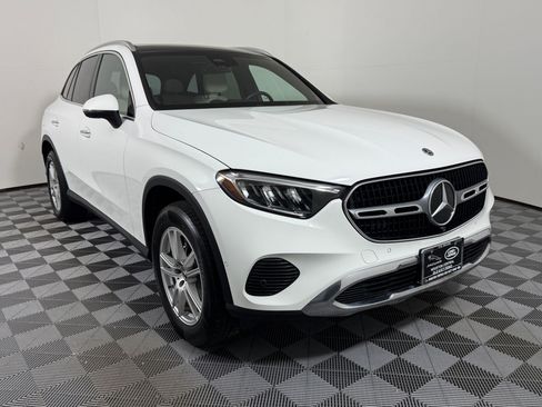 Used 2023 Mercedes-Benz GLC 300 4MATIC image 7
