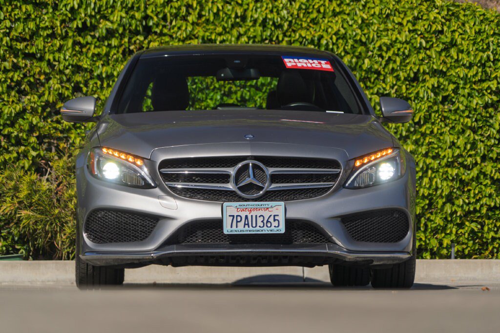 Used 2015 Mercedes-Benz C 300 Sedan image 4