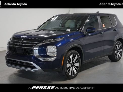 Used 2025 Mitsubishi Outlander SE AWD/4WD image 1