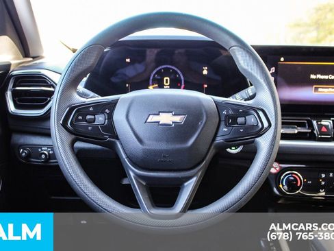 Used 2025 Chevrolet TrailBlazer LT image 25