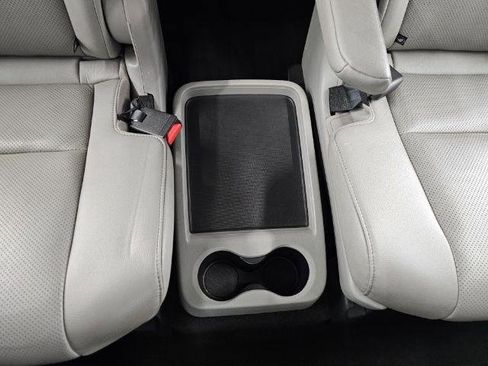 Used 2019 Honda Pilot Elite image 40