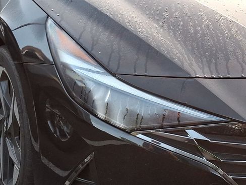 Used 2023 Hyundai Elantra Limited FWD image 7