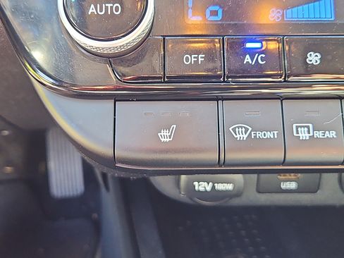 Used 2021 Hyundai Elantra SEL w/ Convenience Package FWD image 10