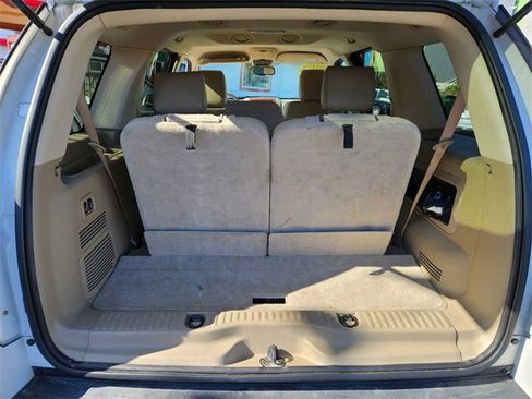 Used 2010 Ford Explorer Eddie Bauer image 10