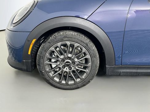 Certified 2025 MINI Cooper S image 22