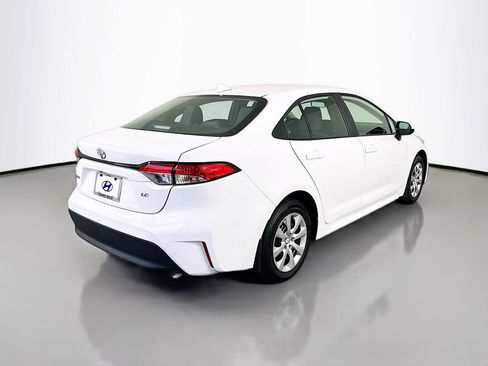 Used 2026 Toyota Corolla LE image 5