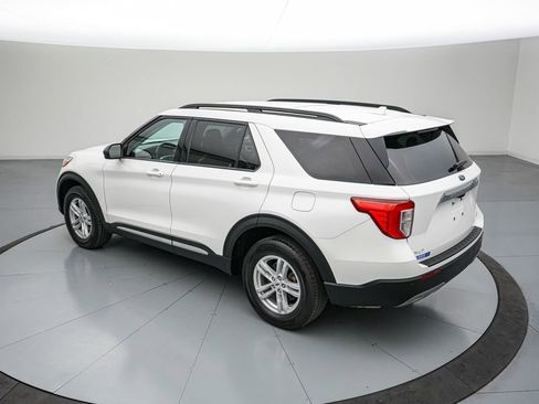 Certified 2023 Ford Explorer XLT w/ Equipment Group 202A AWD/4WD image 7