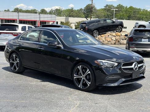 Used 2025 Mercedes-Benz C 300 Sedan image 9