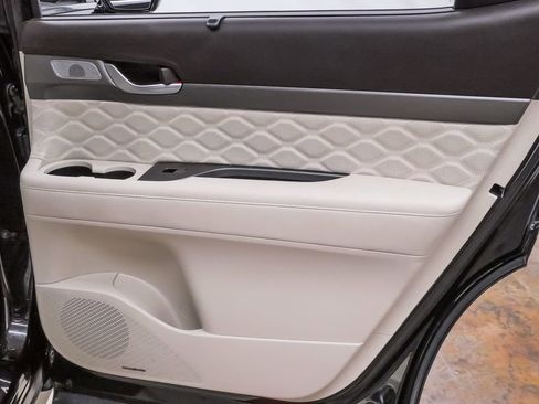 Used 2021 Hyundai Palisade Calligraphy image 32